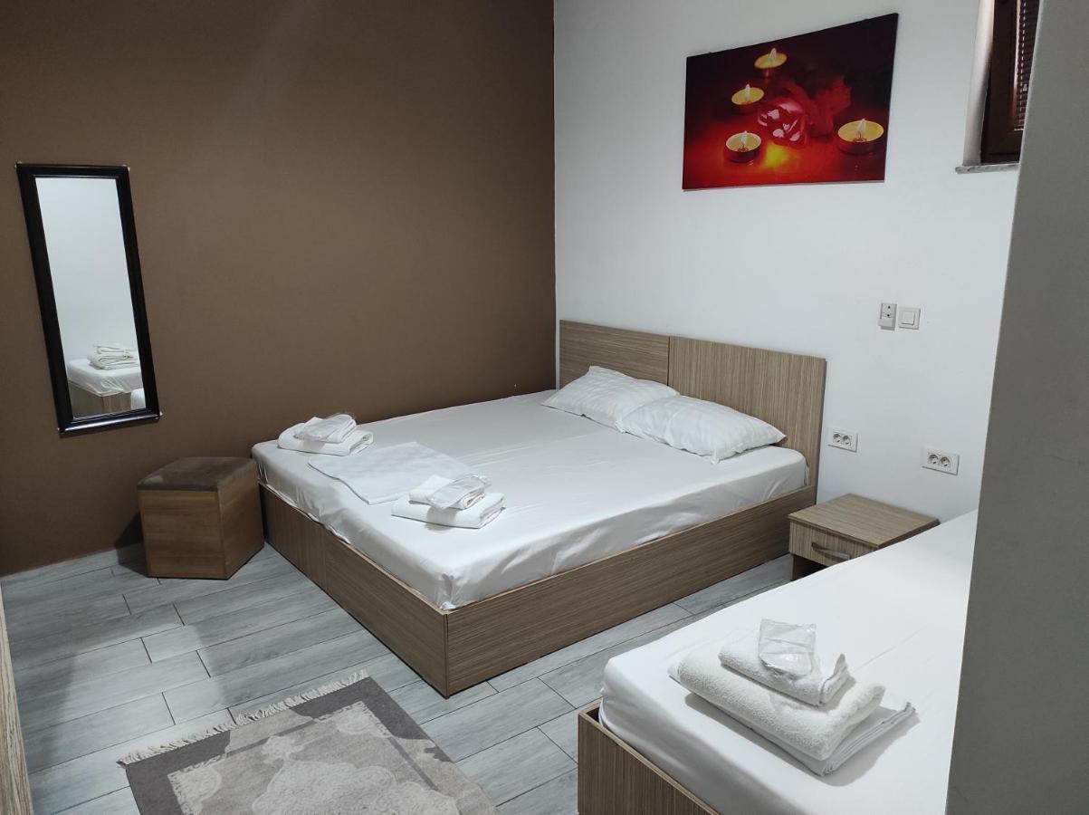 Hotel Old Konak スコピエ エクステリア 写真