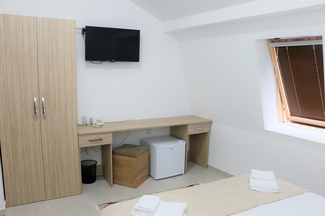 Hotel Old Konak スコピエ エクステリア 写真