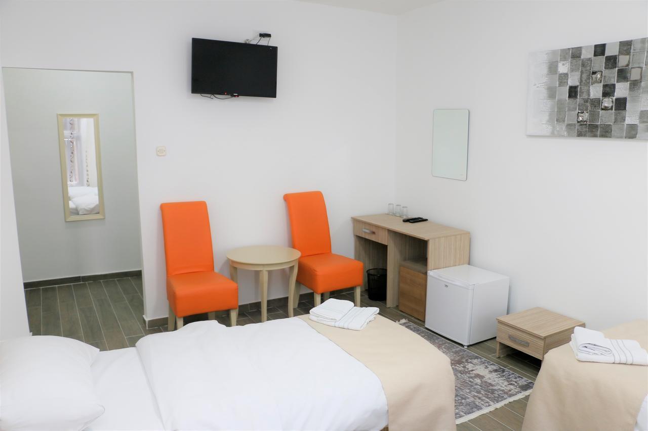 Hotel Old Konak スコピエ エクステリア 写真